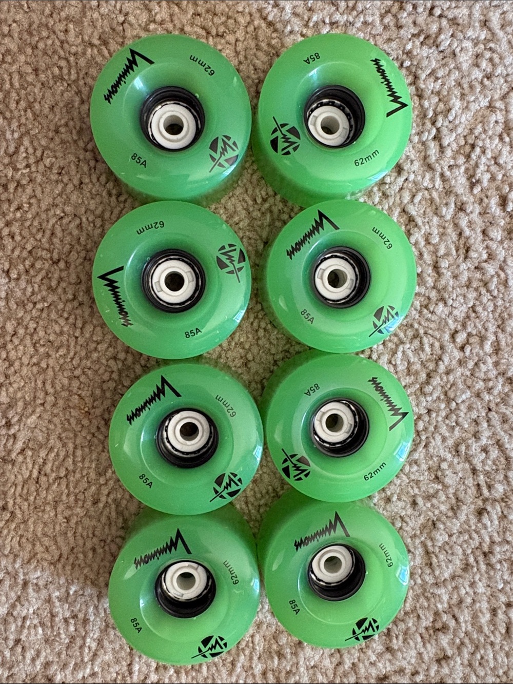 Luminous Green 62mm 85A Light Up Skate Wheels - Set of 8